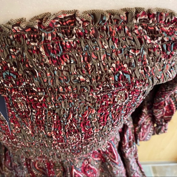 Hollister • Paisley Ruched Blouse - Picture 6 of 9